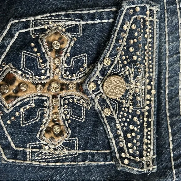 Premier Designs Blue Distressed Flare Jeans - Picture 5 of 6